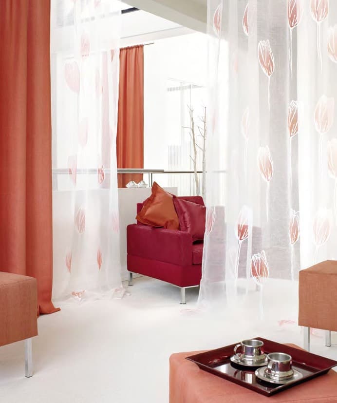 Vorhang nach Maß in einem Schlafzimmer